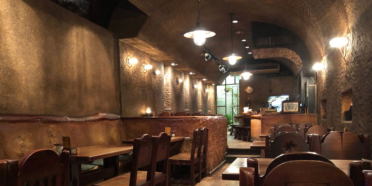 異空間でまった～りな吉祥寺の喫茶店「COFFEE HALL くぐつ草」