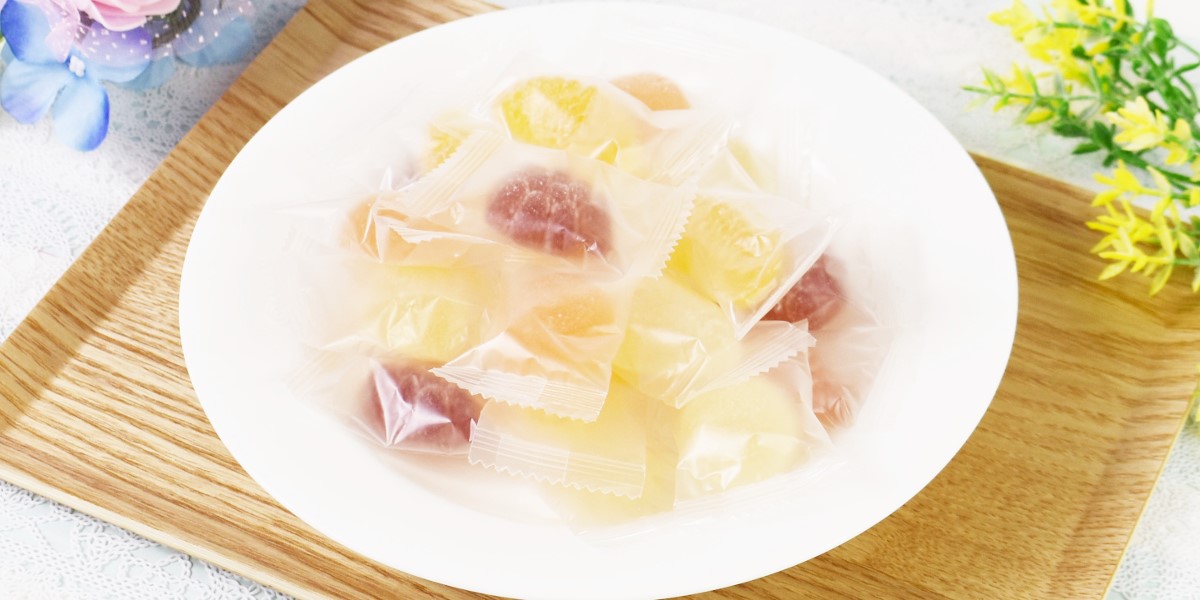 個包装だからオフィスのおやつにも！成城石井のひとつぶフルーツゼリー