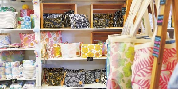 【ハワイ】自分用にも、おみやげにも◎定番の雑貨&ファッションみやげ5選