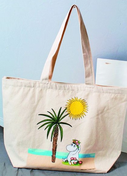 トードバッグ$50。同じプリントのTシャツもおすすめです♪