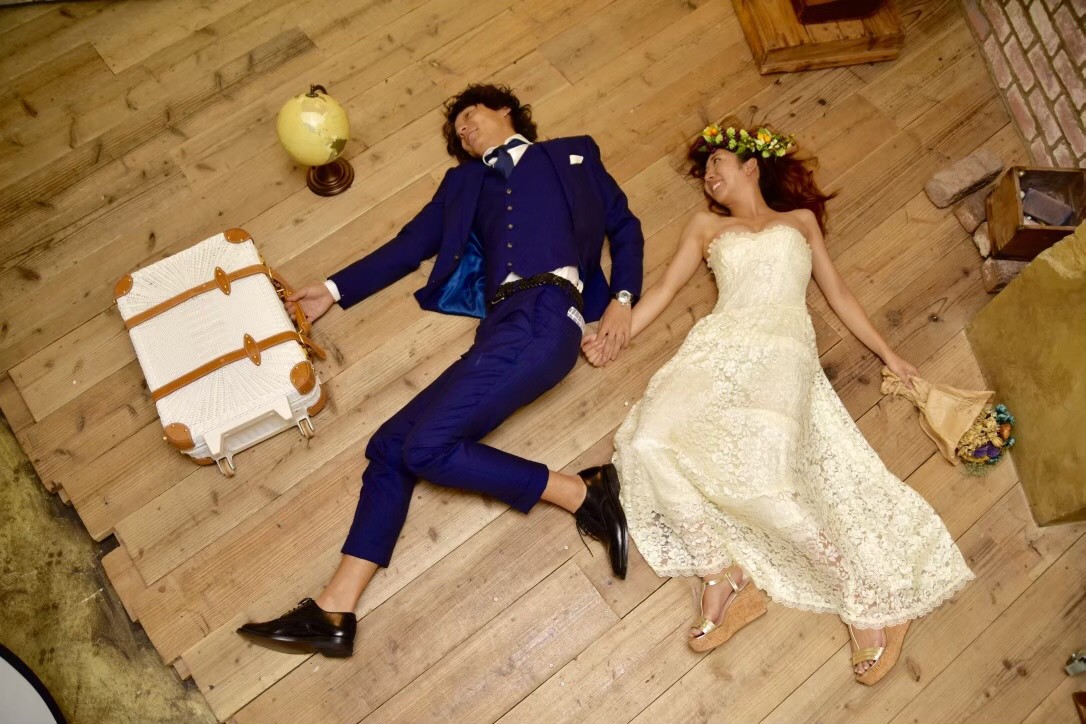 旅好きがウェディングフォトからも伝わる一枚