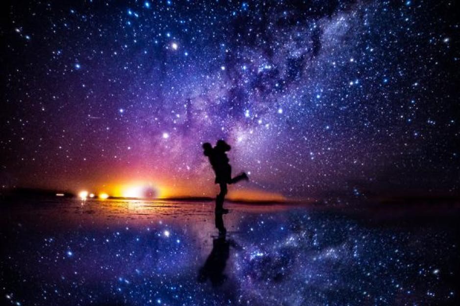 水鏡で360度満点の星空に/ボリビア・ウユニ塩湖