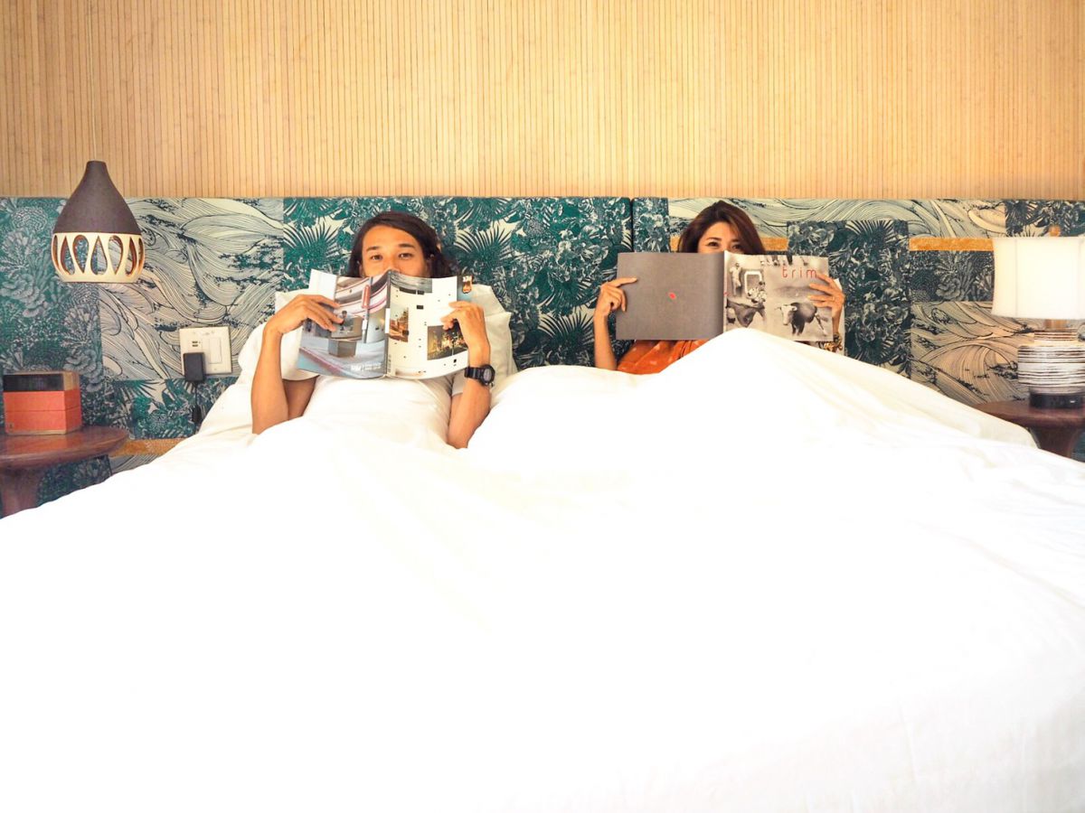 本の向きや角度、どのぐらい顔を出すかなど 、何度も撮影しすぎて喧嘩になりかけた一枚