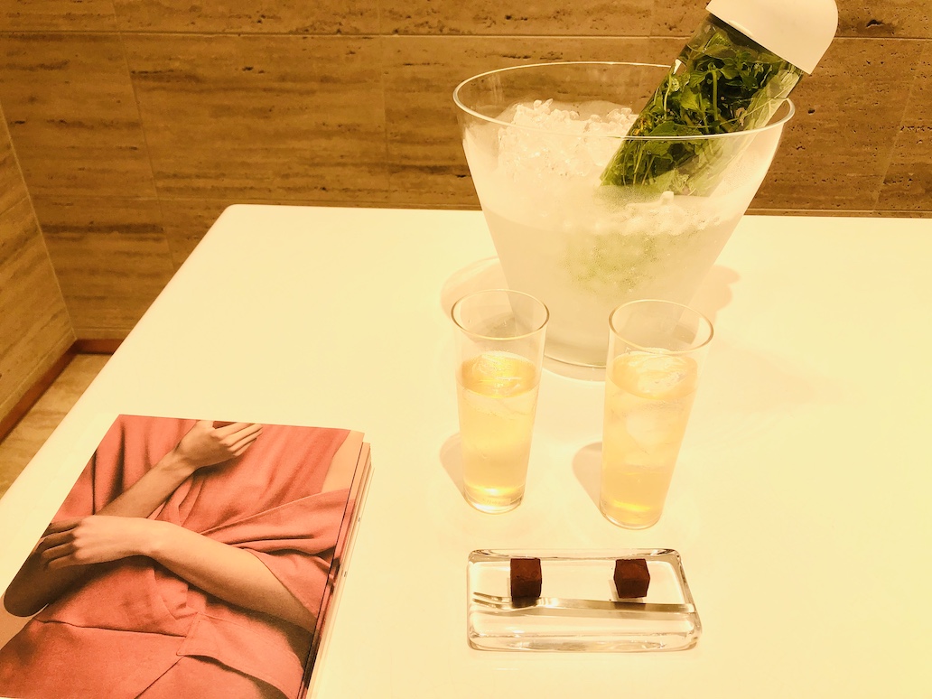 カカオビネガージン＋ペアリング生チョコレート　1500円