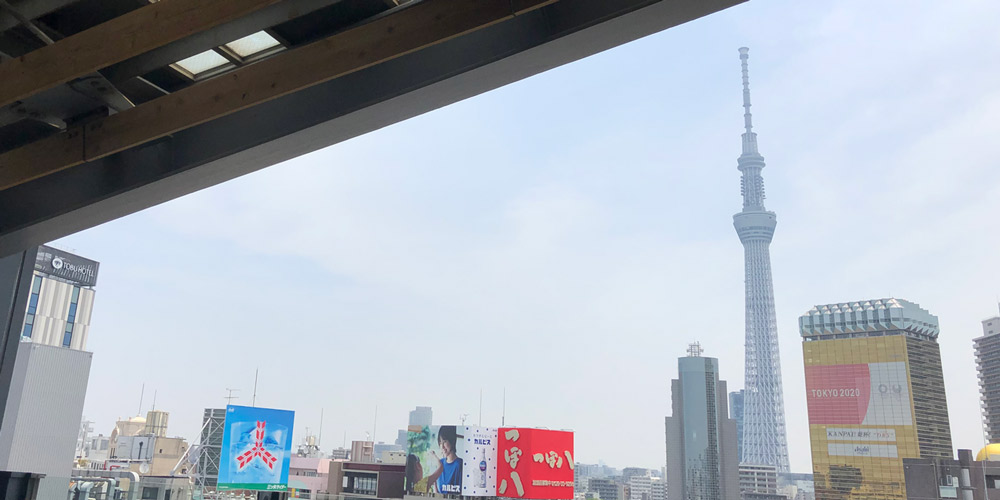 浅草観光の穴場？絶景でクリームソーダも楽しめる隈研吾設計の観光センター