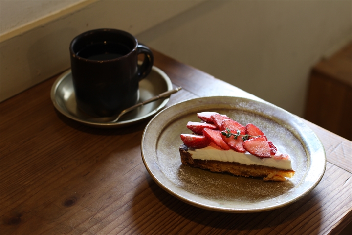 季節のタルト（撮影時は、いちごのタルト 770円）