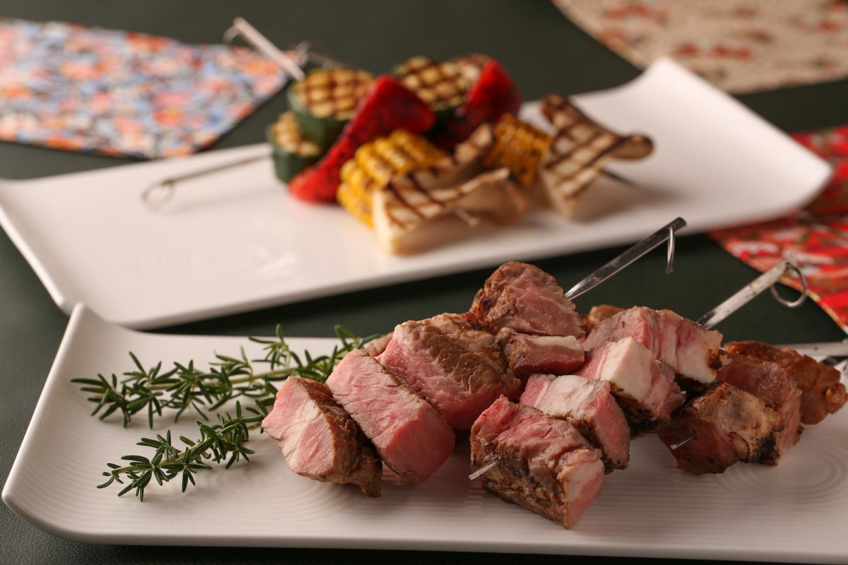 グリルワゴン付き食べ飲み放題 1人4800円