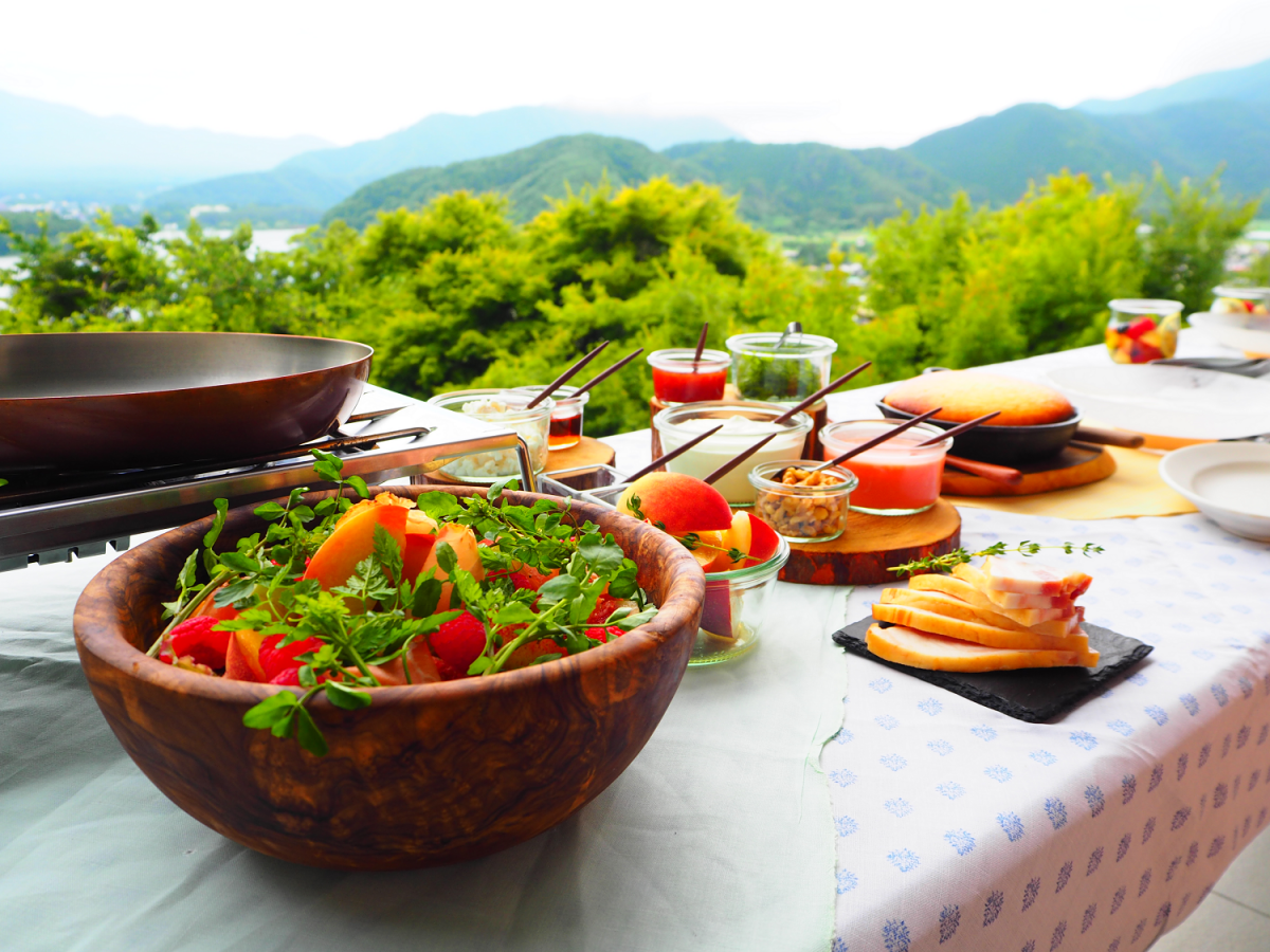 富士山を望むグランピング体験! フルーツたっぷり朝食で始まる休日【後編】