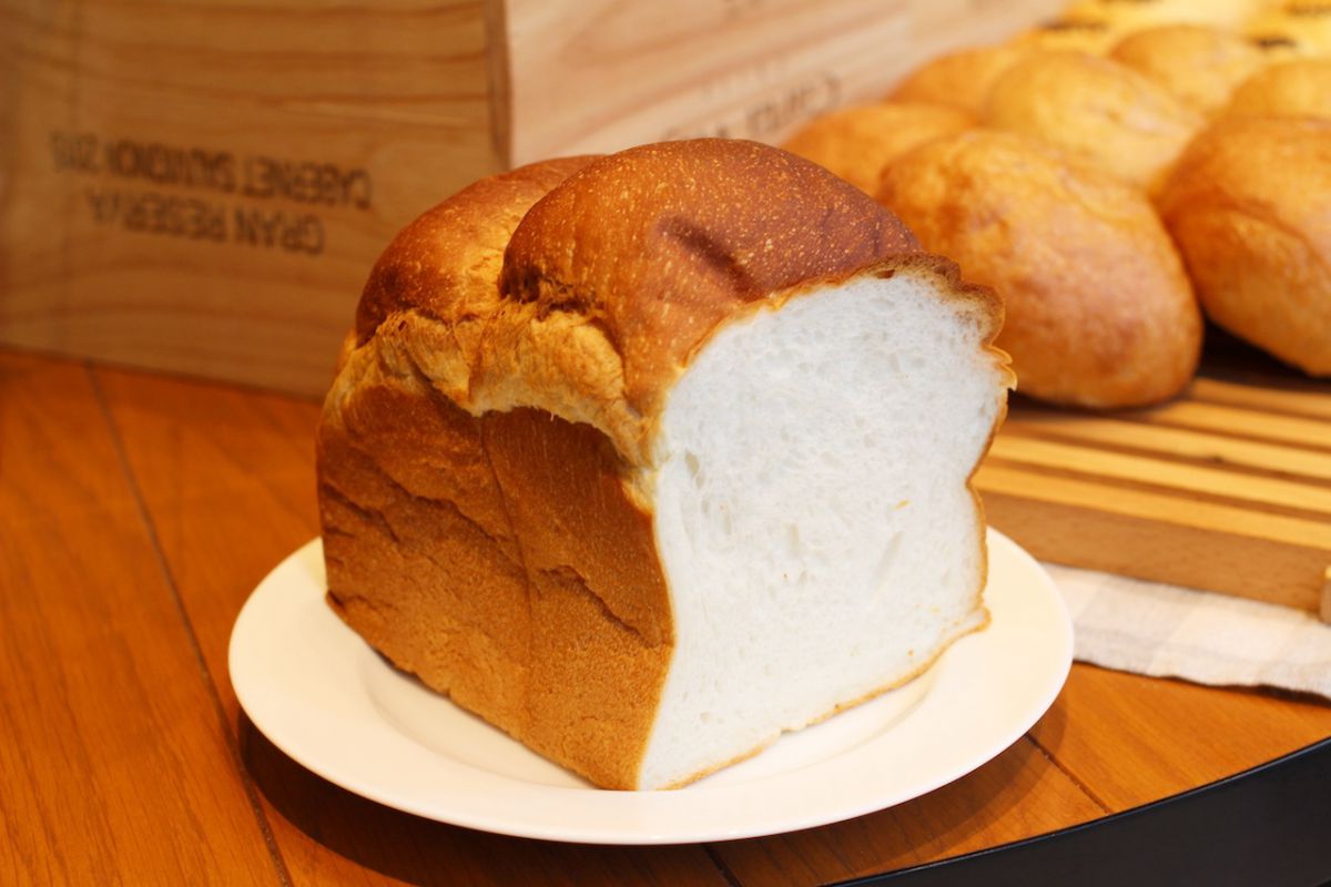 「米粉生食パン」380円