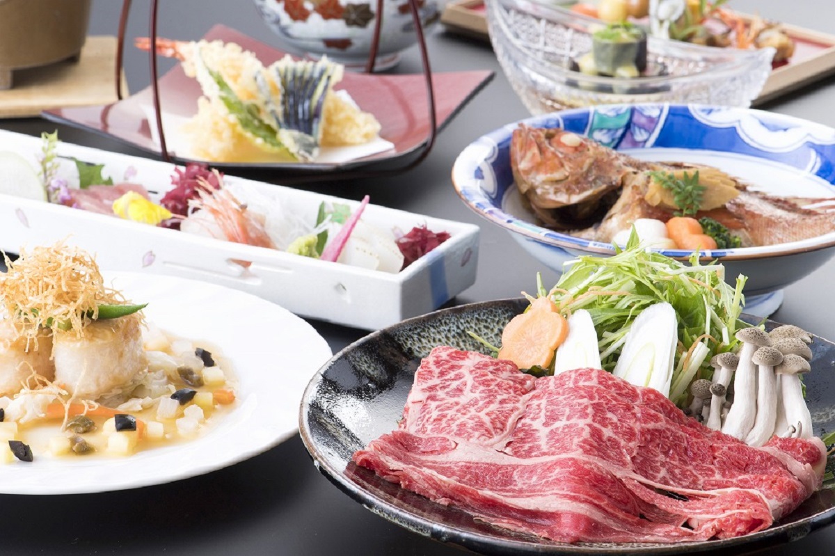 ※写真はイメージ。夕食の最終スタートは19時30分