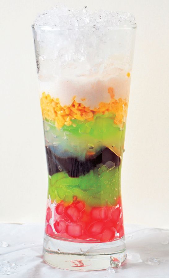 寒天とザクロのチェー（1万5000VND）