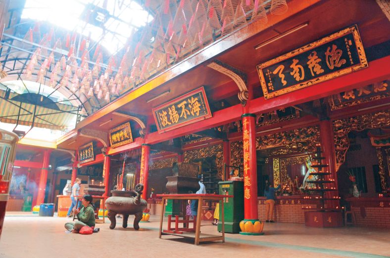 観世音菩薩や中国の医師・華佗などを祭っている