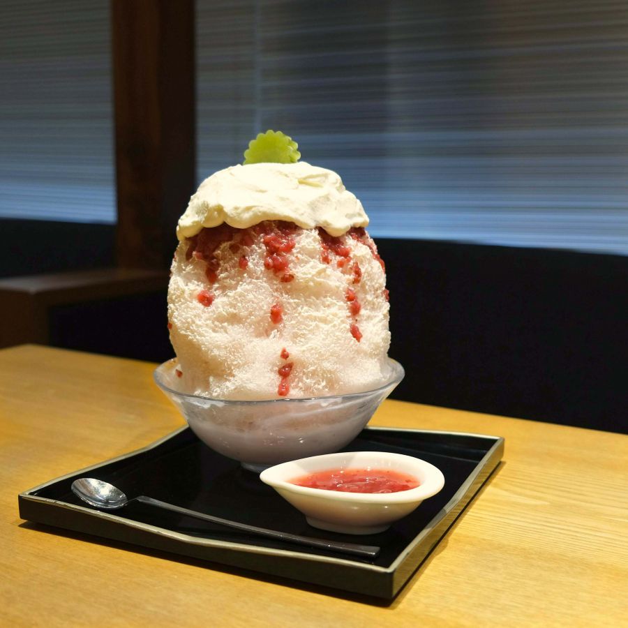苺みるく氷 1100円 販売期間8月下旬~9月30日(水)