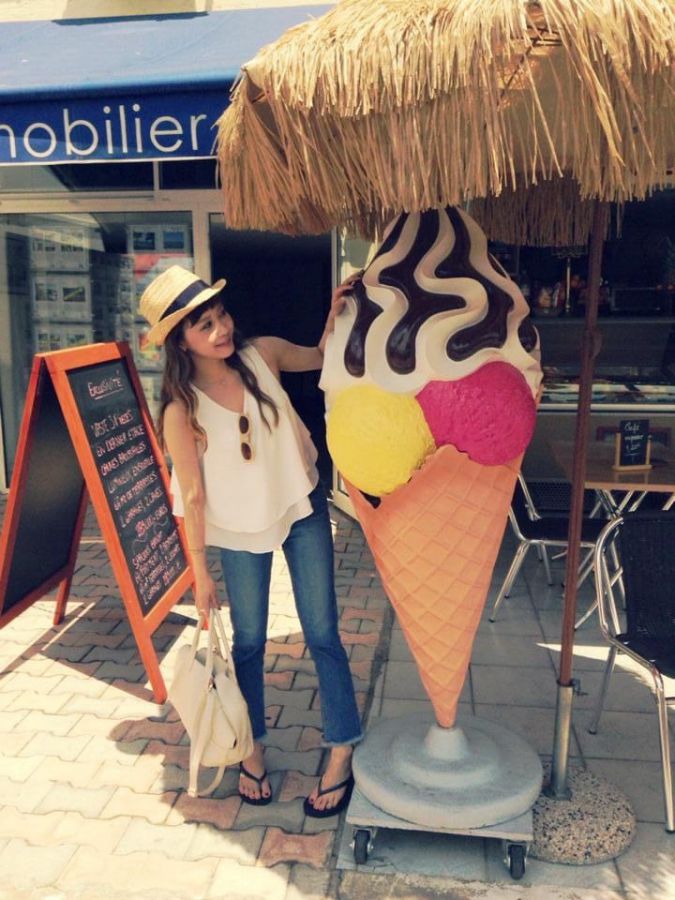 南フランスを楽しむ「大人バカンスコーデ」