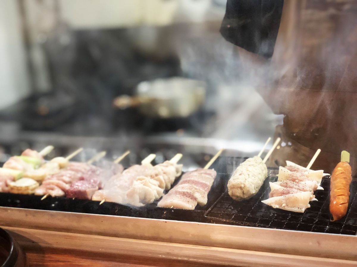 焼き鳥180円（税込）〜