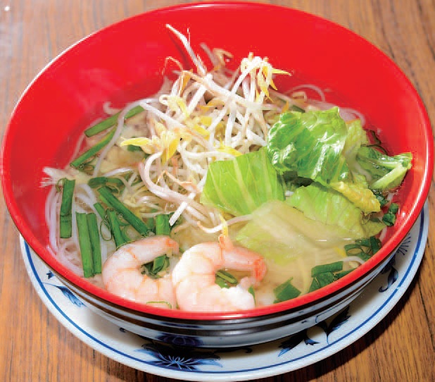シャキシャキとした野菜の食感も楽しい、コンビネーションスープ$9