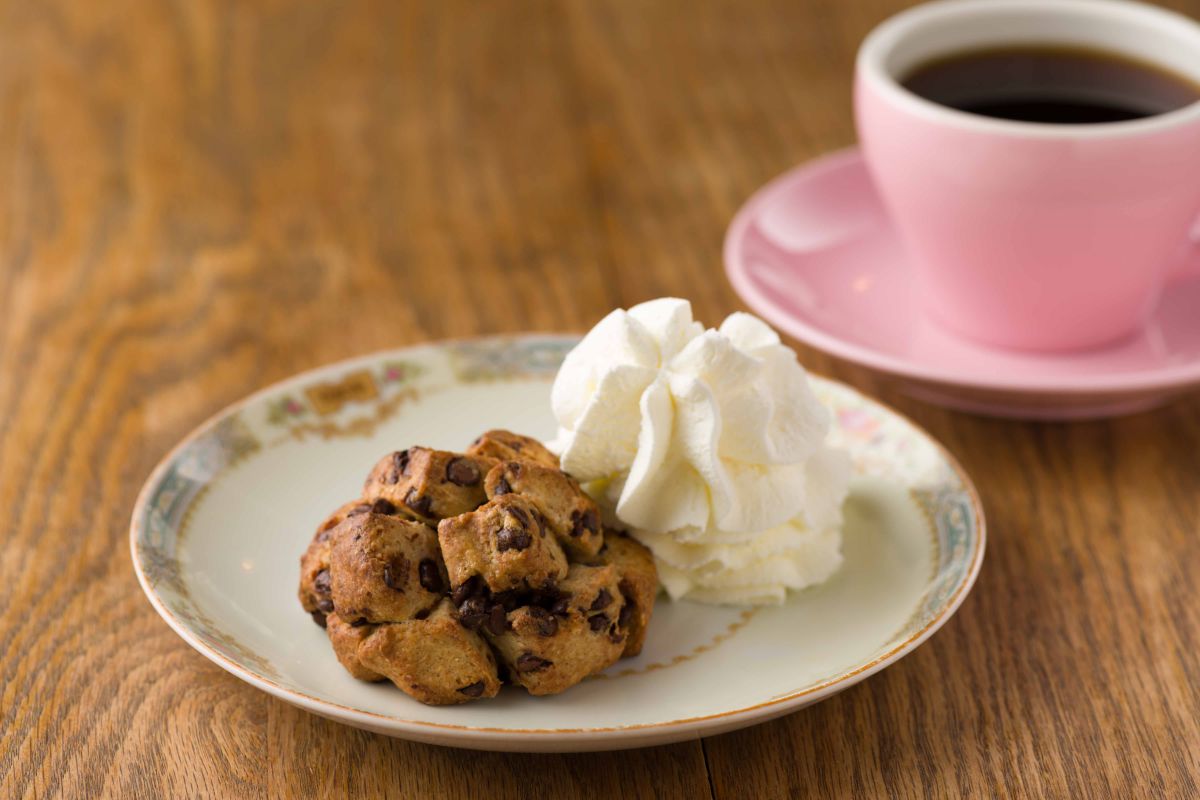 自家製天然酵母のスコーンとドリンクのセット 1000円（税込）