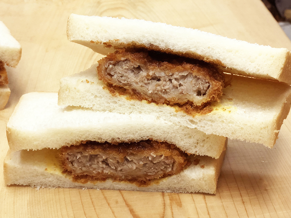 メンチパン 340円（税込）