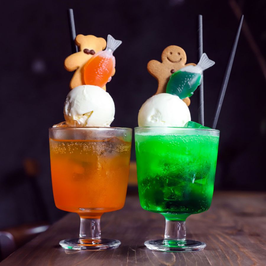 クリームソーダ 各色800円（税込）