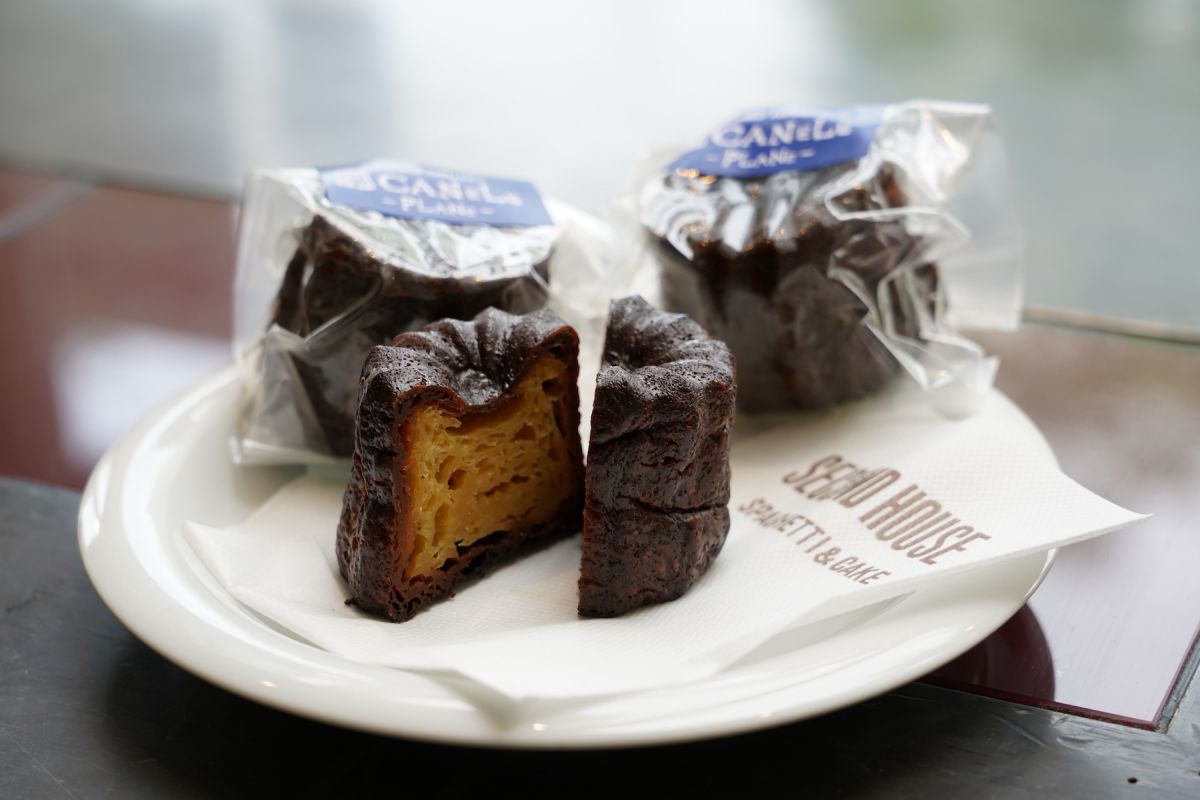 カヌレ4個入り1100円