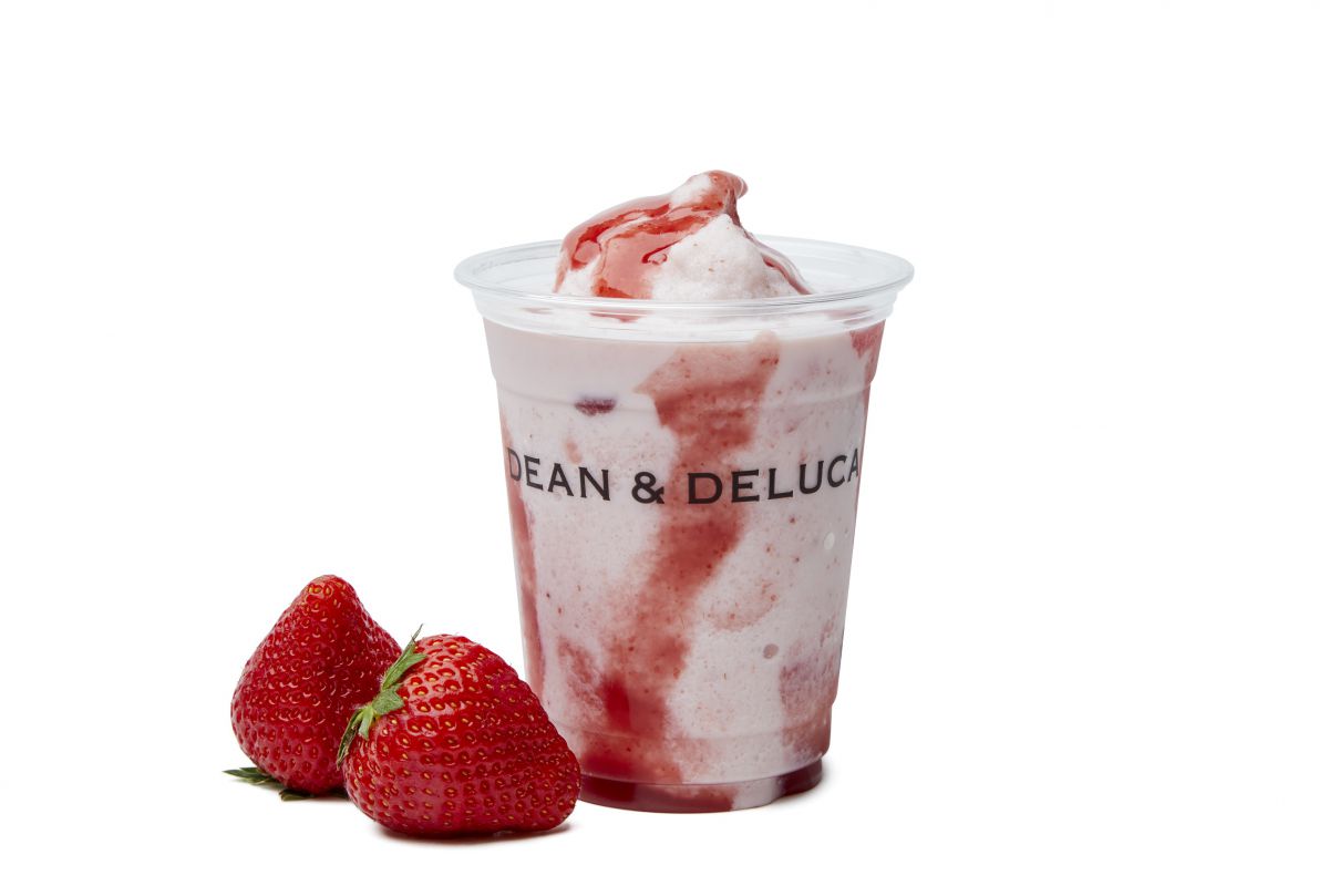 「ストロベリーミルク フラッペ」テイクアウト626円、イートイン638円