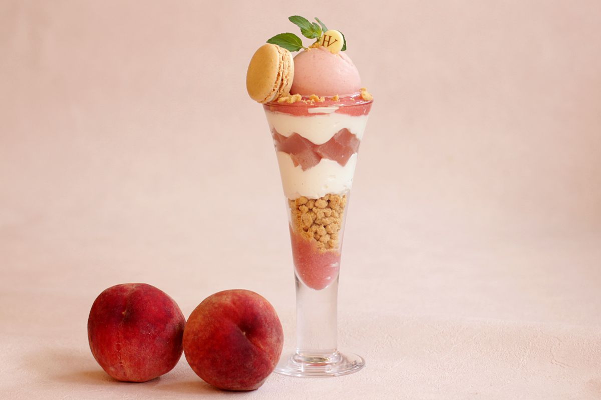 「Parfait Pêche（パフェ ペッシュ）」1870円は、表参道ヒルズ店・日本橋髙島屋S.C.店限定商品
