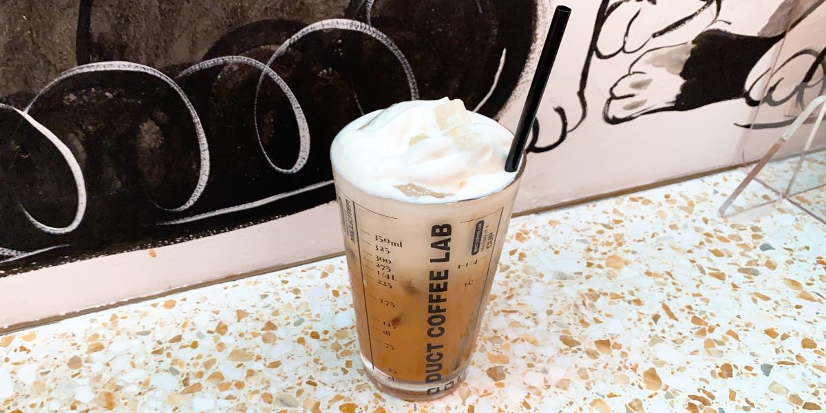 ロイヤルミルクティーの新聖地誕生！生クリームたっぷりの一杯を！