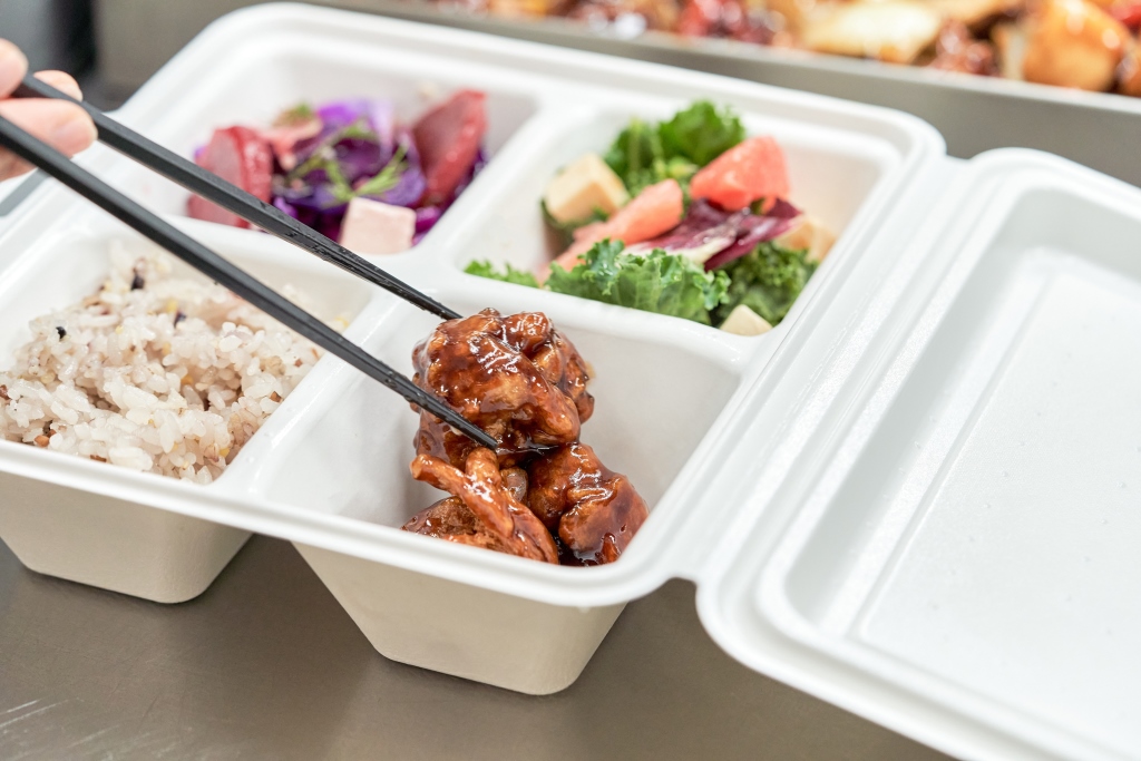 3種のデリプレート（テイクアウト） 1100円