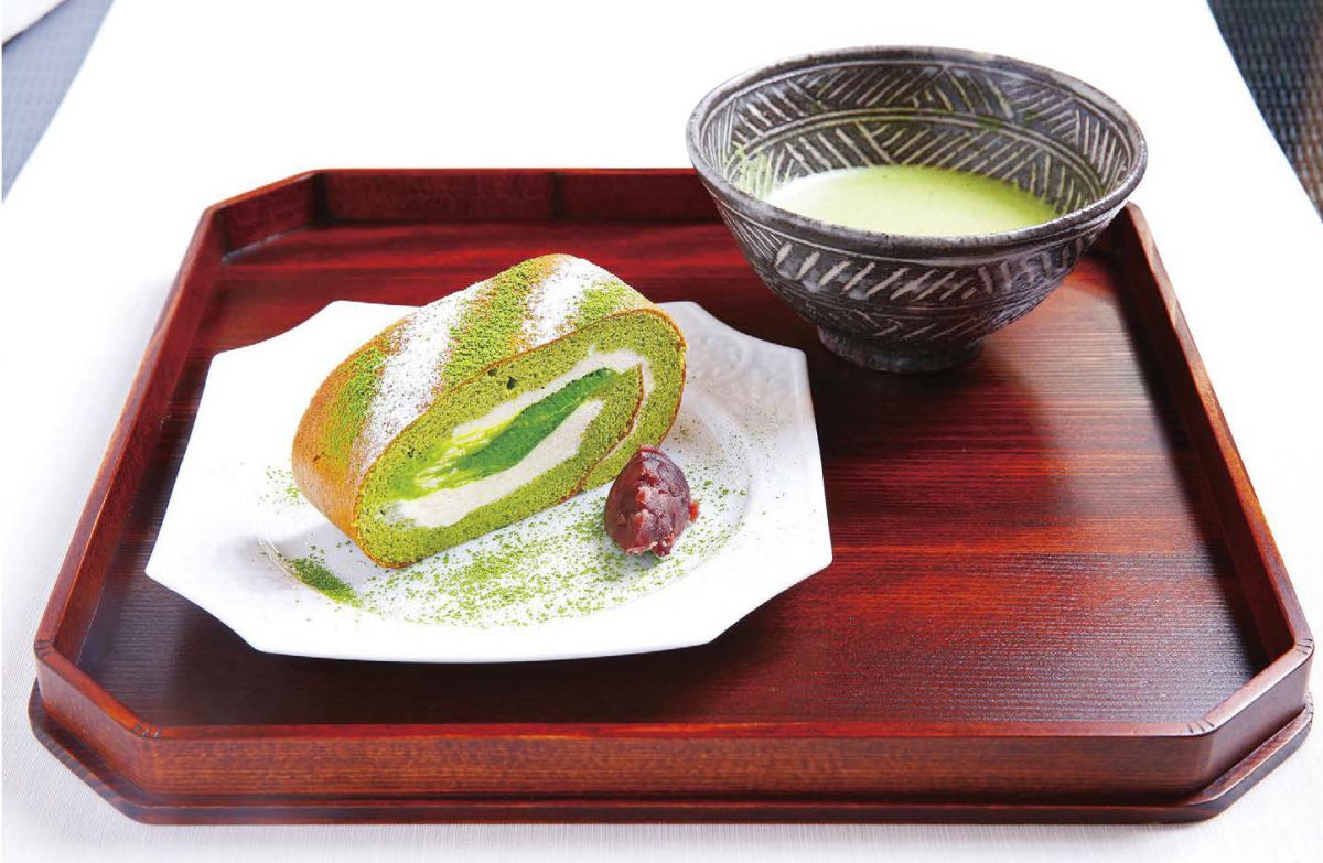 抹茶のロールケーキ700円