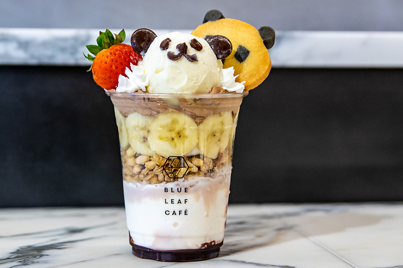 パンダパフェは、ボリューム満点のテッパンチョコバナナ