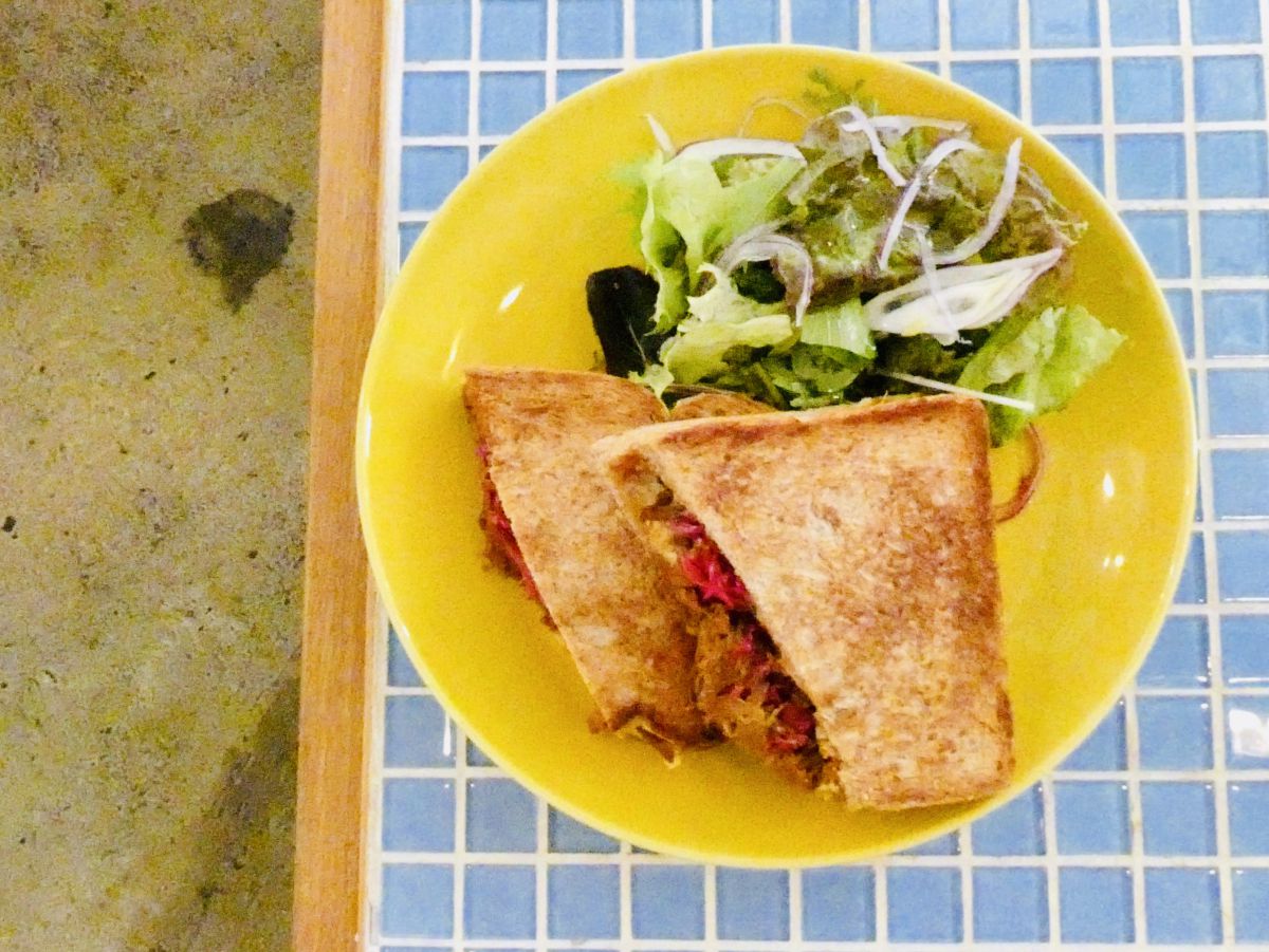 「GRILLED SANDWICHES PULLED PORK（グリルドサンドイッチ プルドポーク）」1400円（税込）