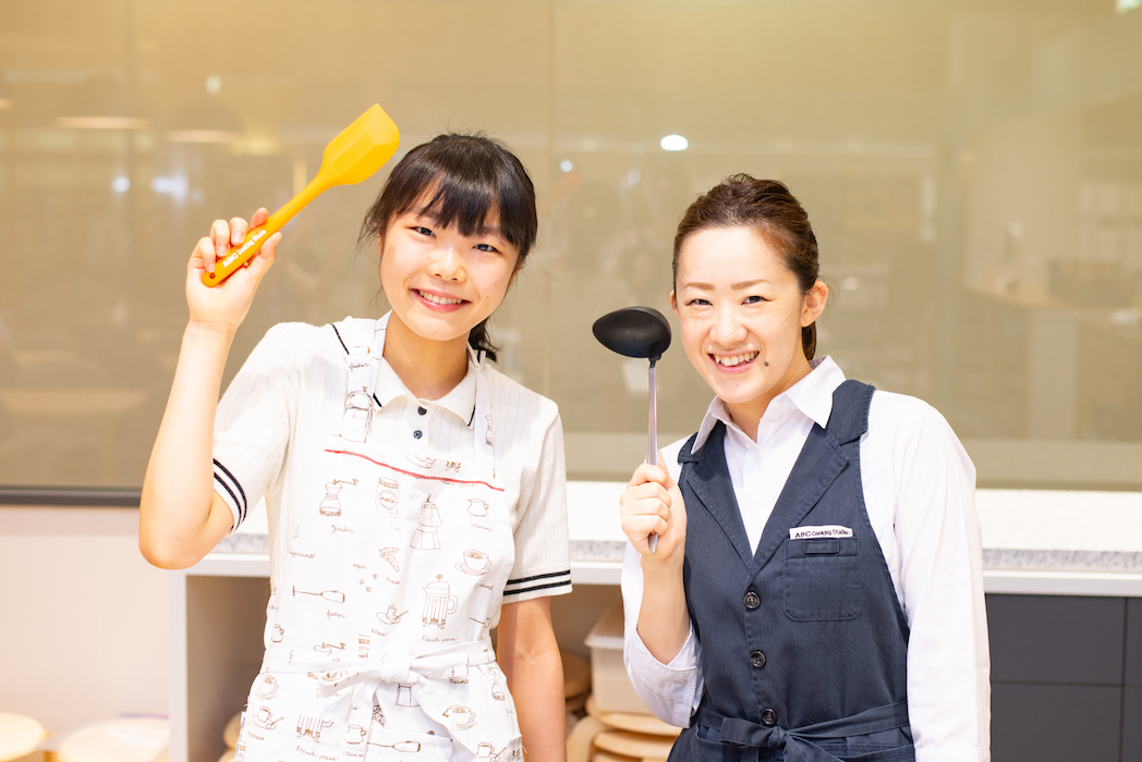 編集部インターンのこぐまっちと洲口先生