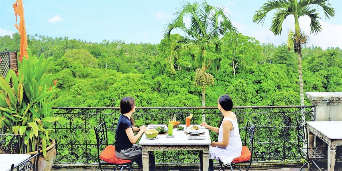 【バリ島】テラスで絶景ランチタイム◎ 森のレストラン4選
