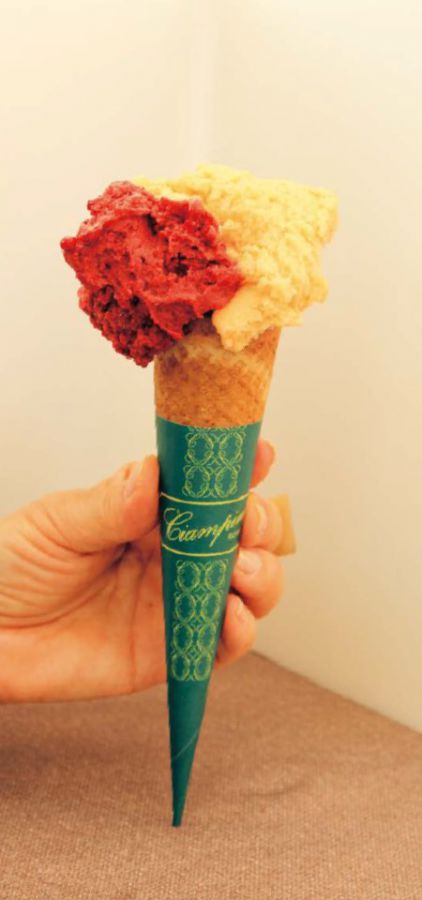 ジェラート（コーン）は&euro;2.50～