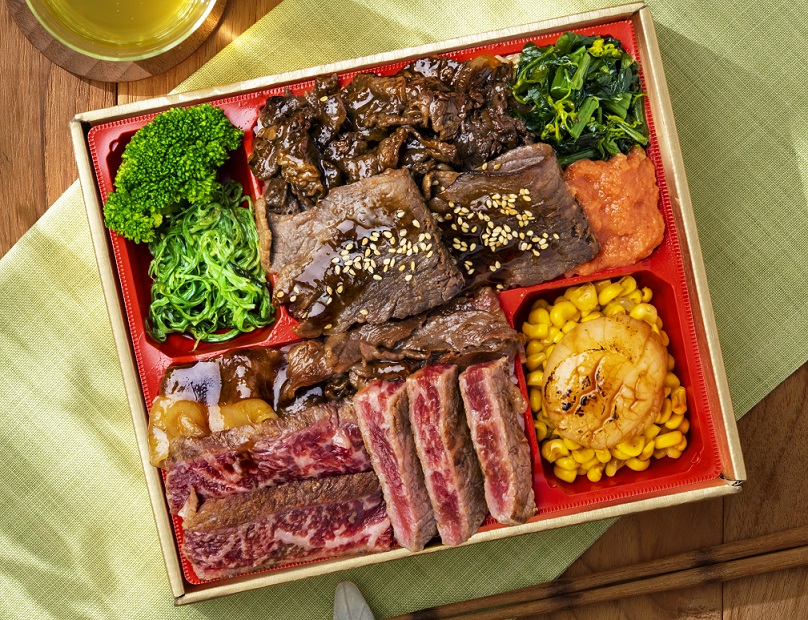 豊平館厨房「北海道和牛昆布熟成食べ比べステーキ別製弁当」3996円