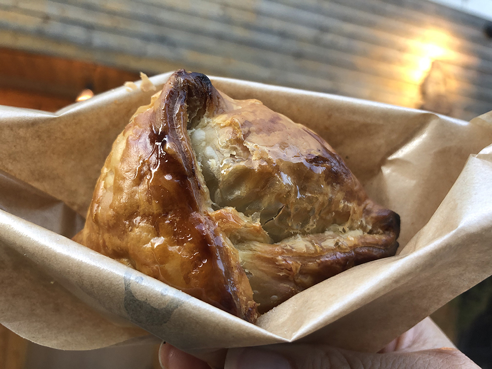 バナナパイ 320円（税込）