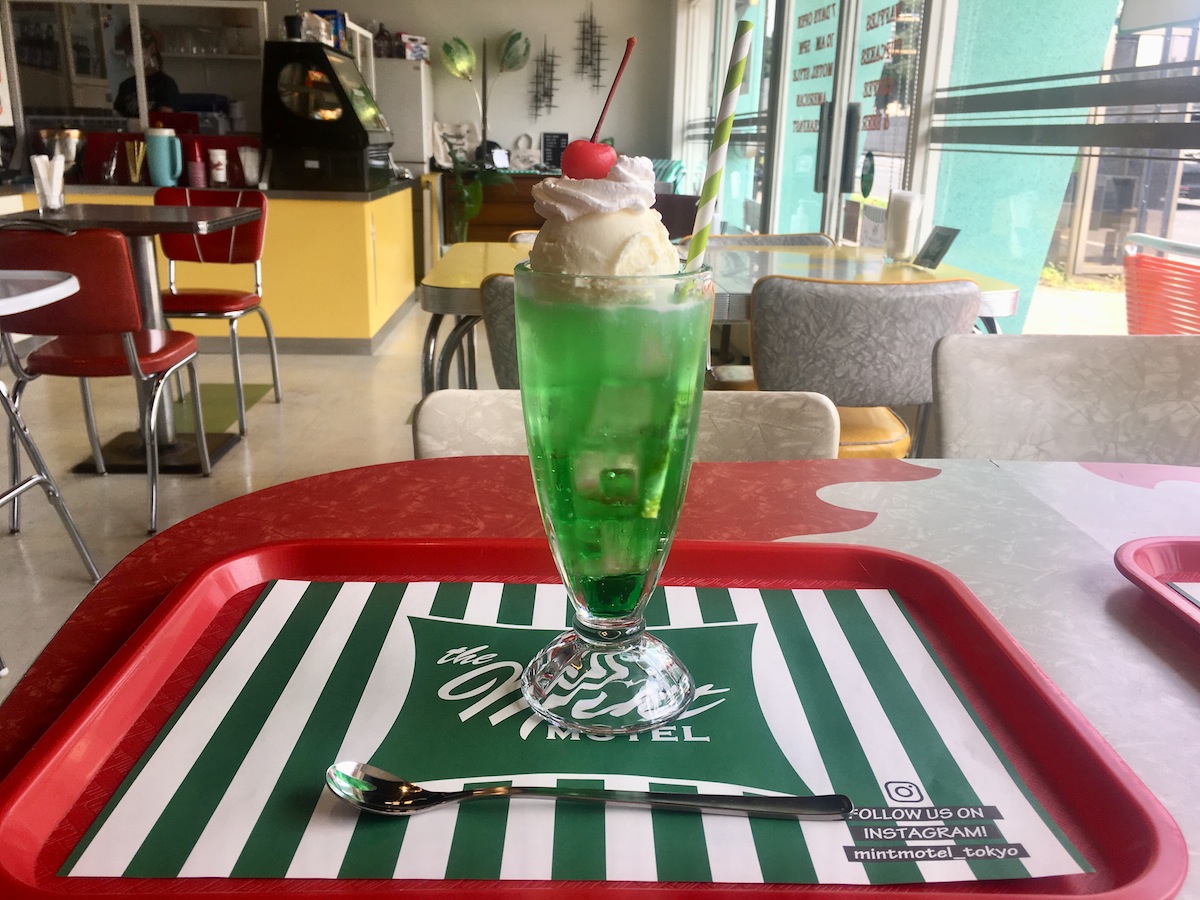 「クリームソーダ（メロン）」605円（税込）