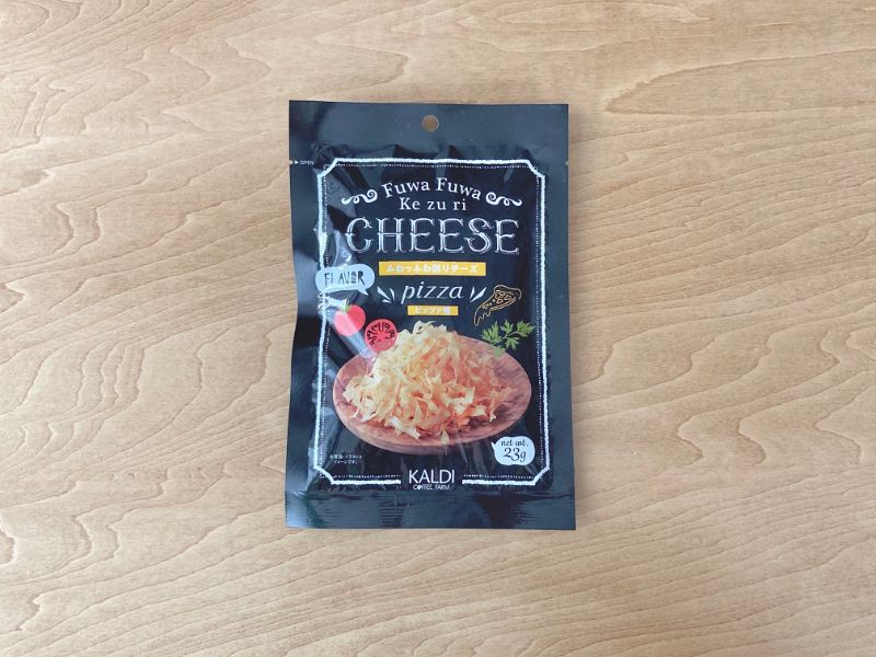 「ふわっふわ削りチーズピッツァ味」198円（税込） / カルディ