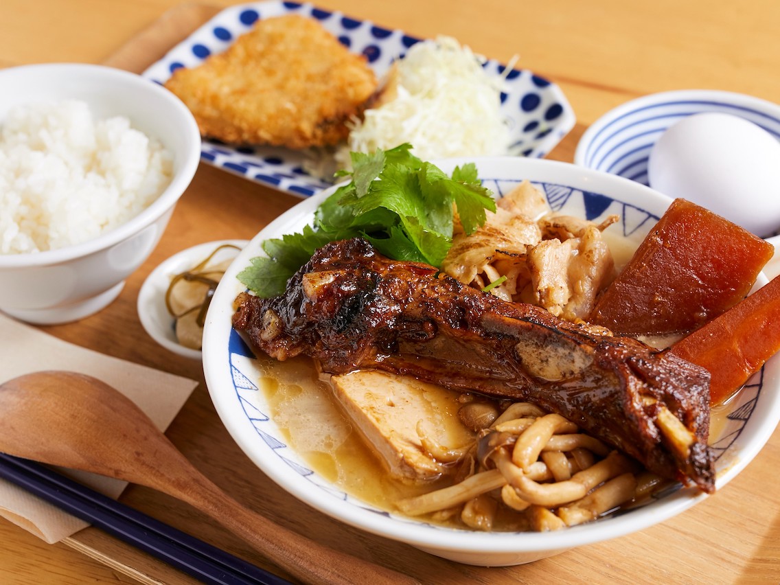 西京味噌のごちそう豚汁（単品）990円＋アジフライ定食セット 290円＝ 1280円