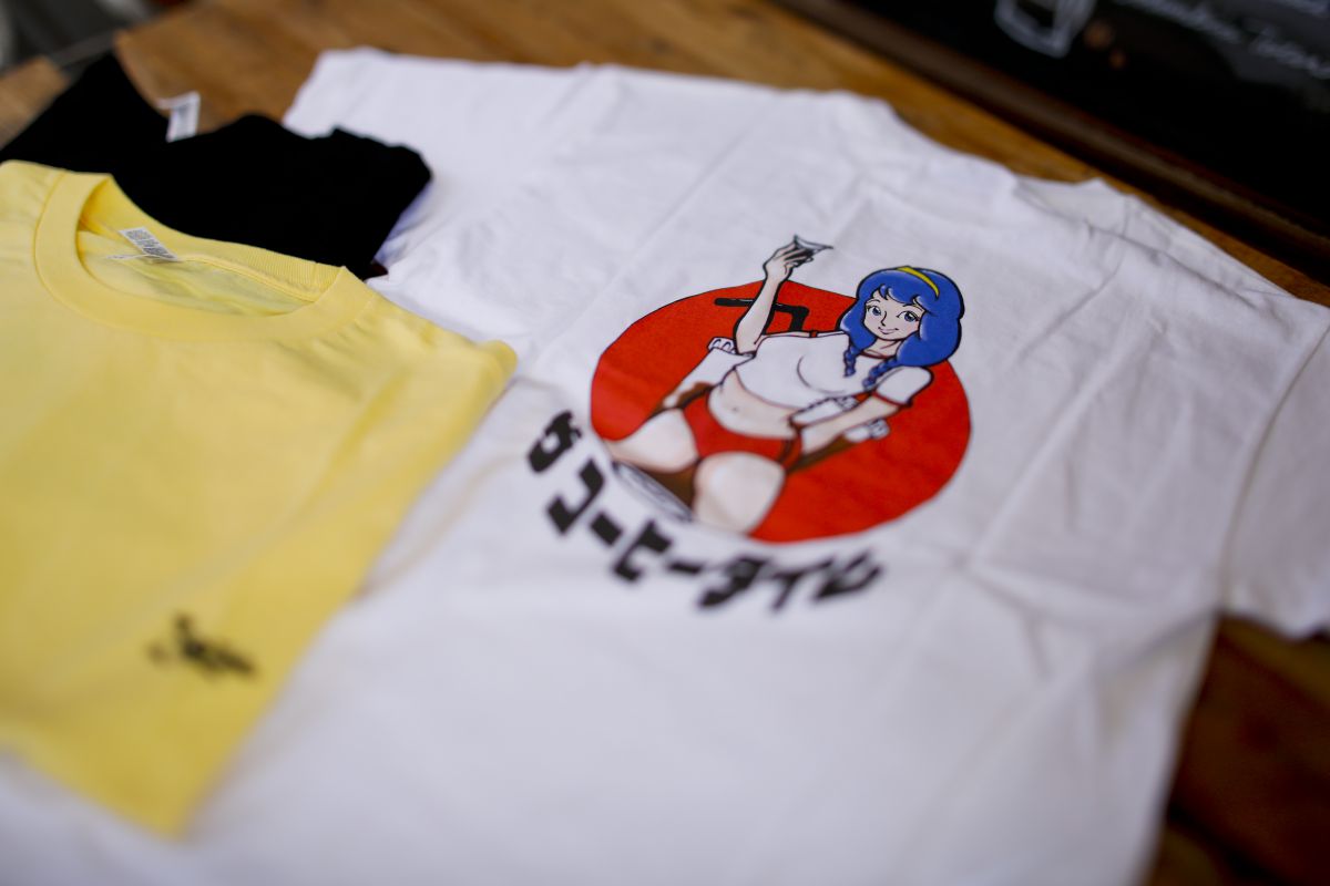 Tシャツ(M、L、XL)3900円