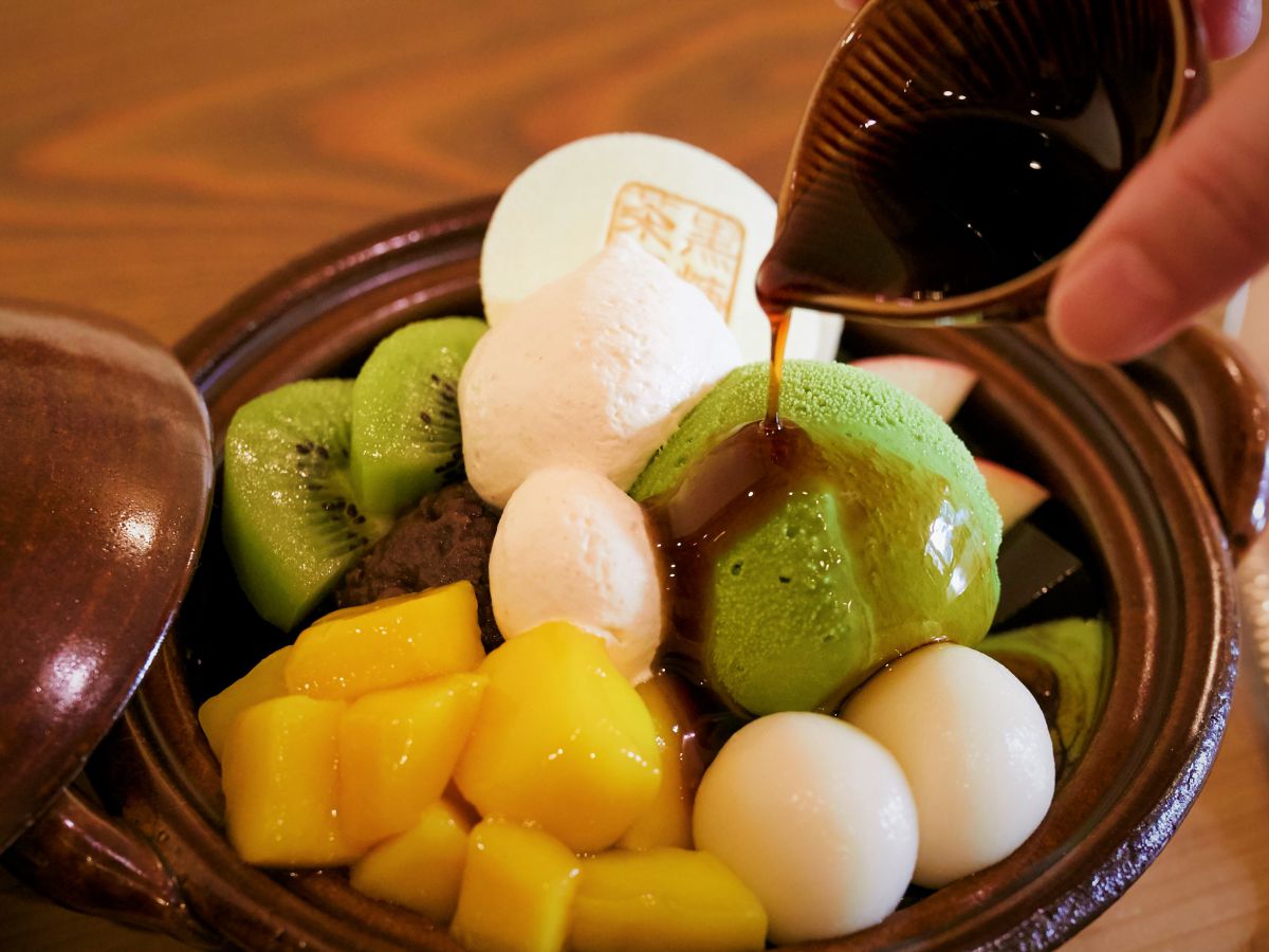 アイスクリームはバニラ・宇治抹茶・ほうじ茶・黒糖黒ごまから選べます 