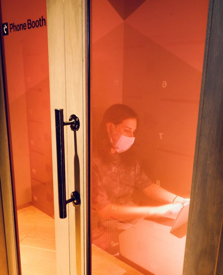 「Phone Booth」は予約不要