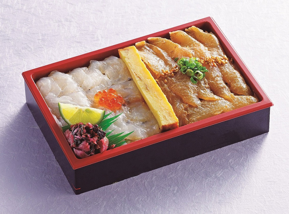 仁和寺前佐近【御室小松野町】甘鯛昆布〆鯛胡麻和え弁当（1折）2160円