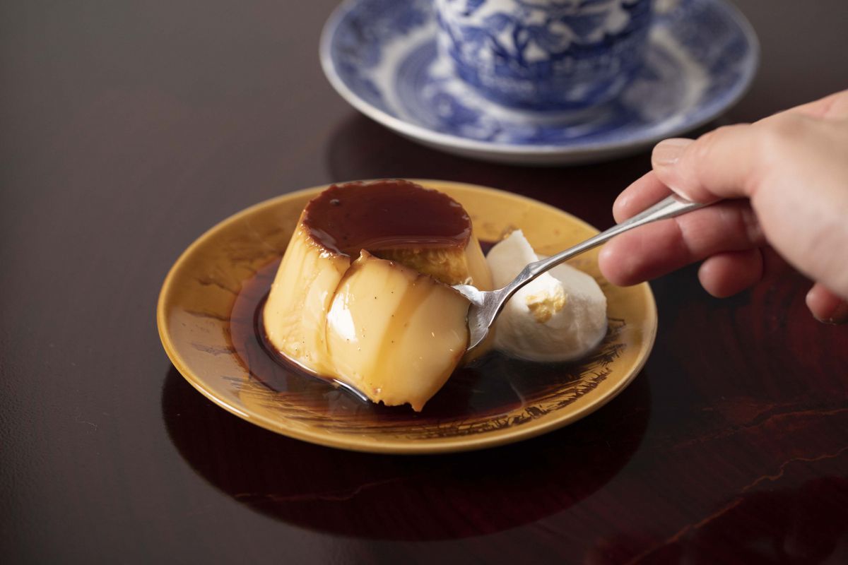 ほろ苦カラメルソースがどこか懐かしい都立大学前「Little chef」の固めプリン