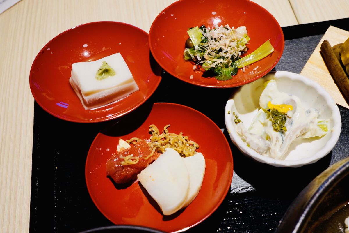 「ご飯のお供3種」は、ちりめん山椒、湯葉明太子、西利の京漬物