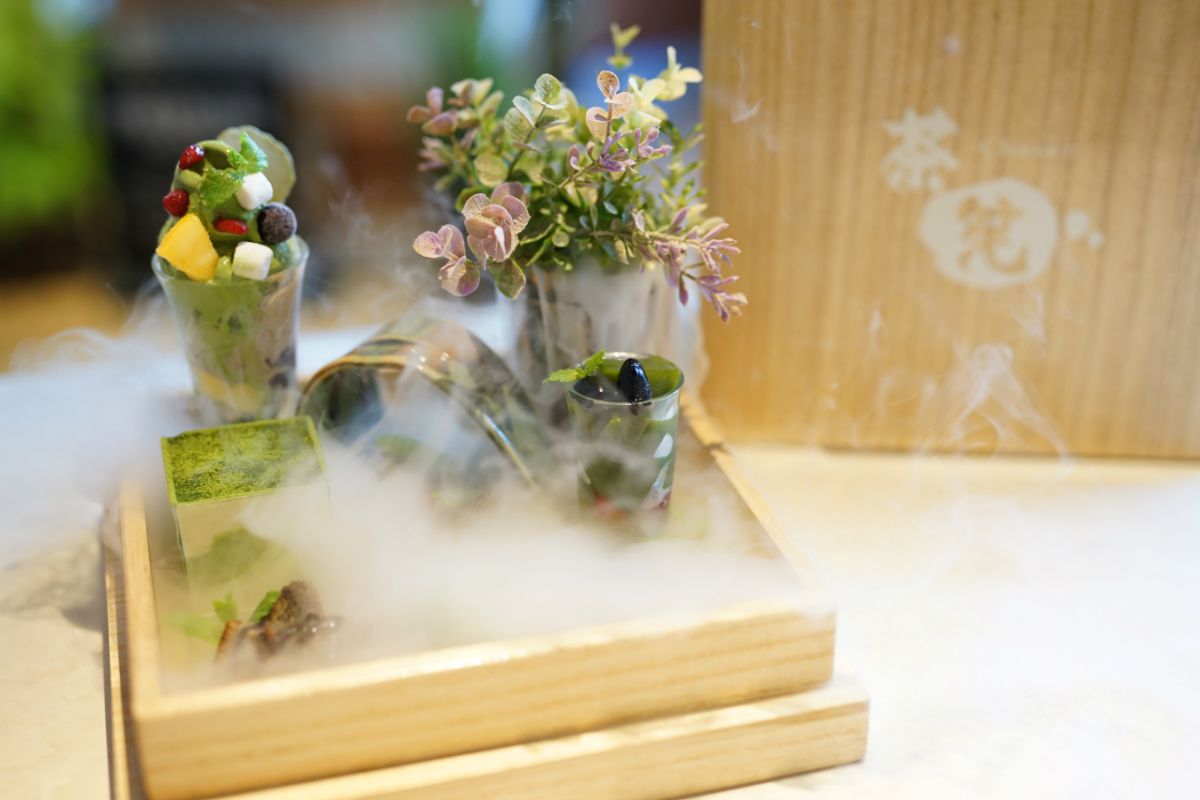 ちゃせん玉手箱スイーツ 1430円