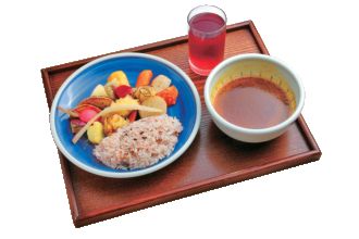 鎌倉野菜のスープカリー1600円