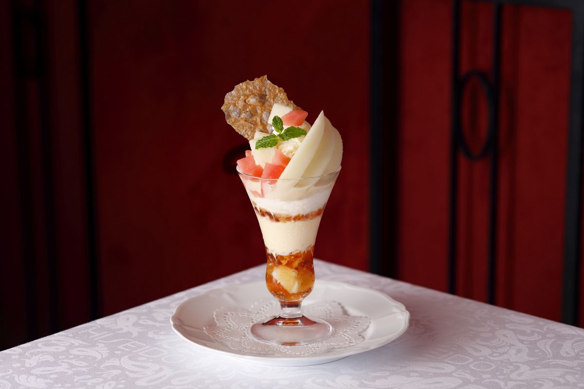 山形県東根市 岡田果樹園産 ラ・フランスのメープルパフェ