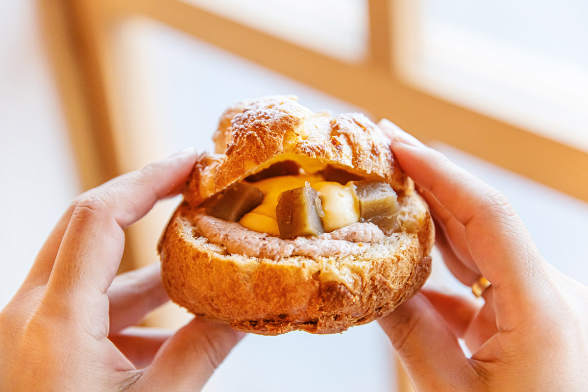 「笠間産栗のシュークリーム」（280円税別）