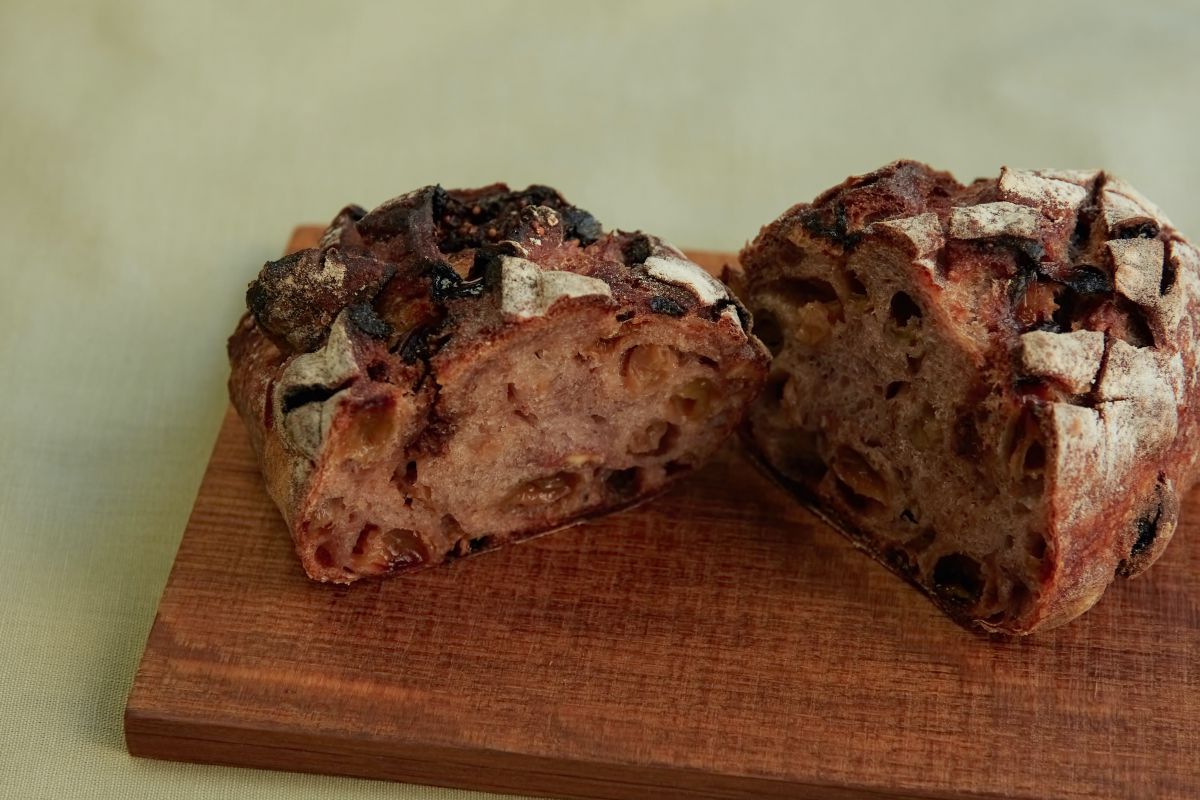 赤ワインとイチジクのオキーニョ